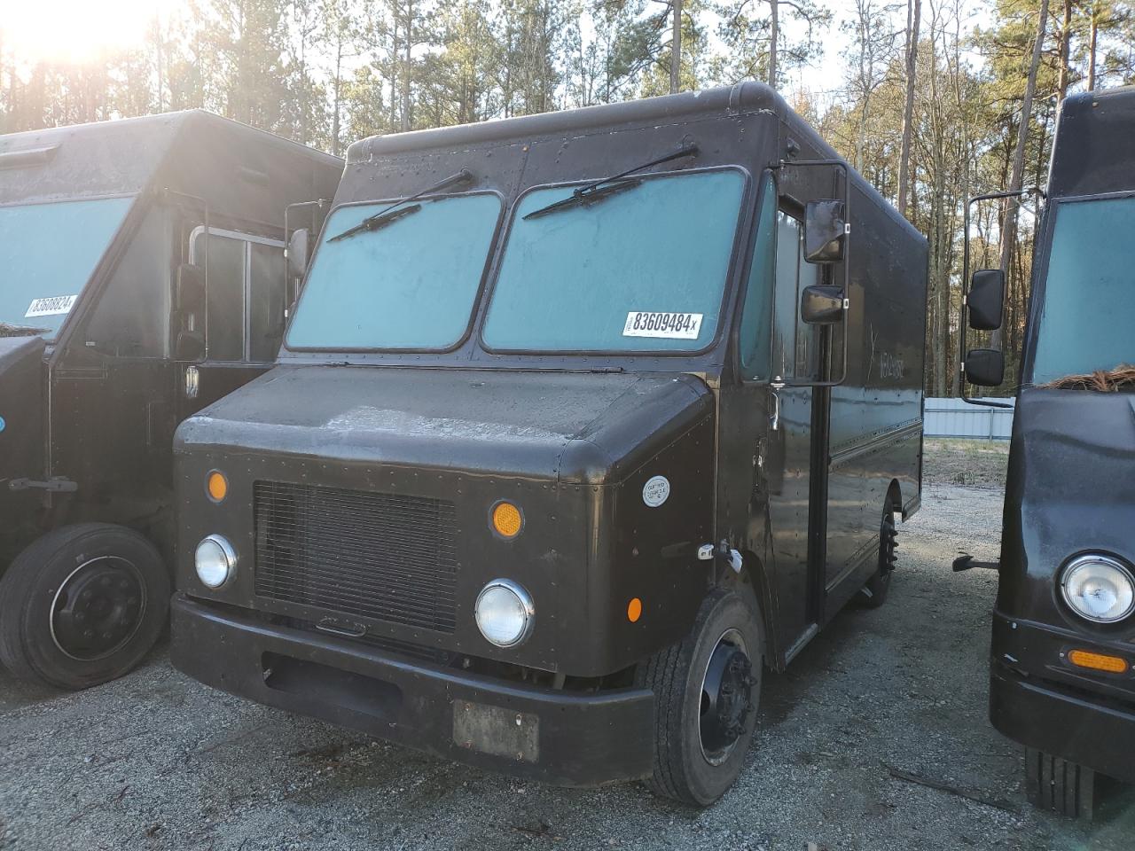 2009 Freightliner Chassis M Line Walk-In Van на продаже в Sandston, VA - Minor Dent/Scratches