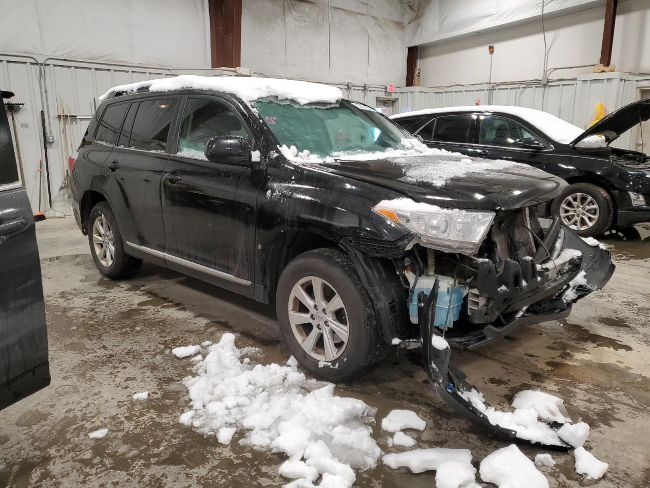 VIN 5TDBK3EH8DS254349 2013 TOYOTA HIGHLANDER no.4