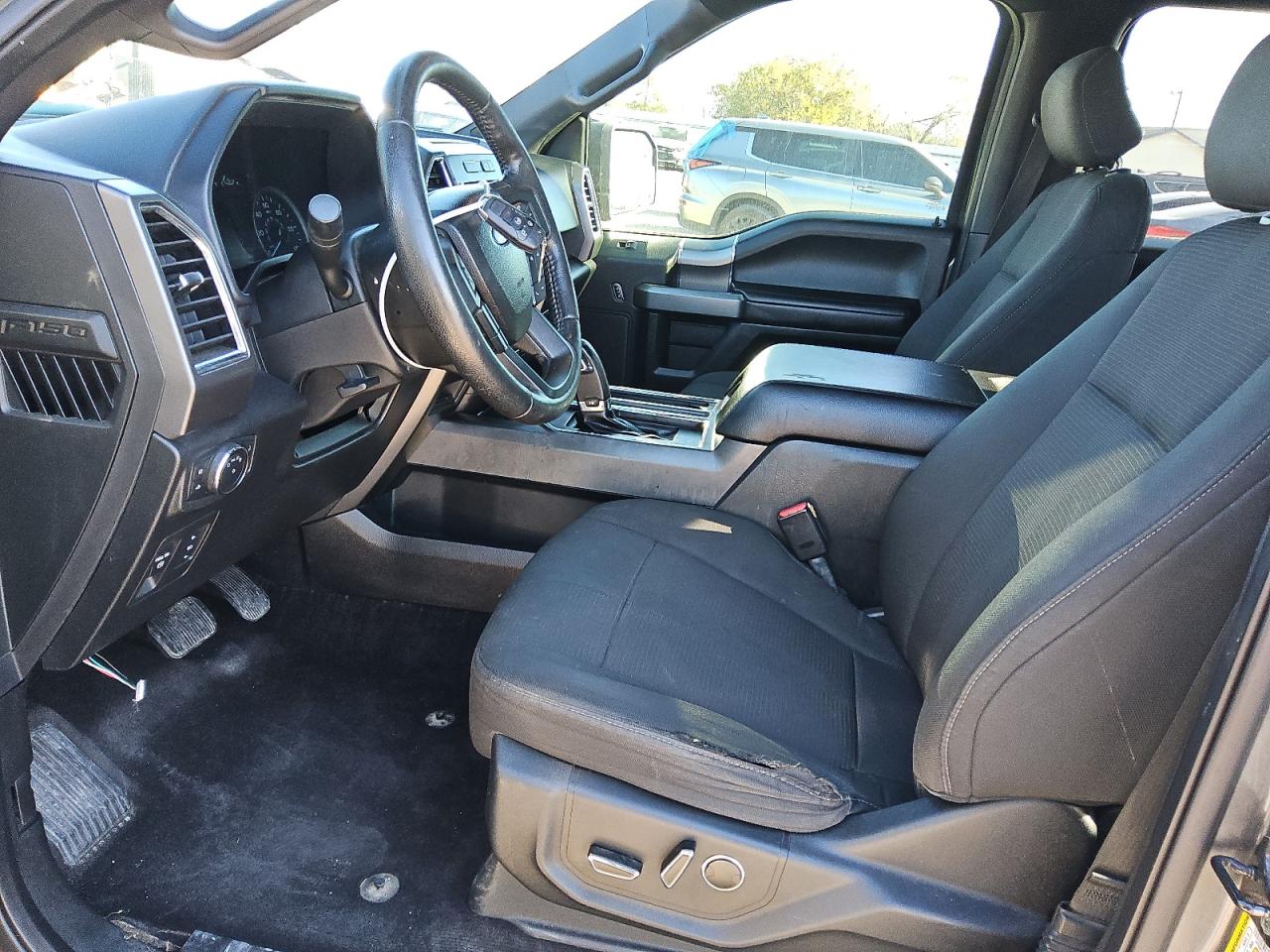 2016 Ford F150 Supercrew VIN: 1FTEW1CP4GKD28930 Lot: 82823994