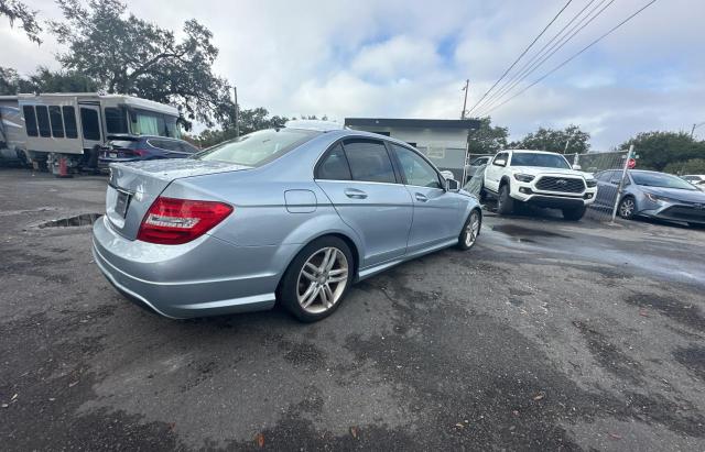 Sedans MERCEDES-BENZ C-CLASS 2013 Granatowy