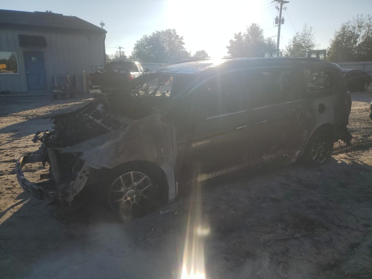 2021 Chrysler Pacifica Touring L na sprzedaż w Midway, FL - Burn