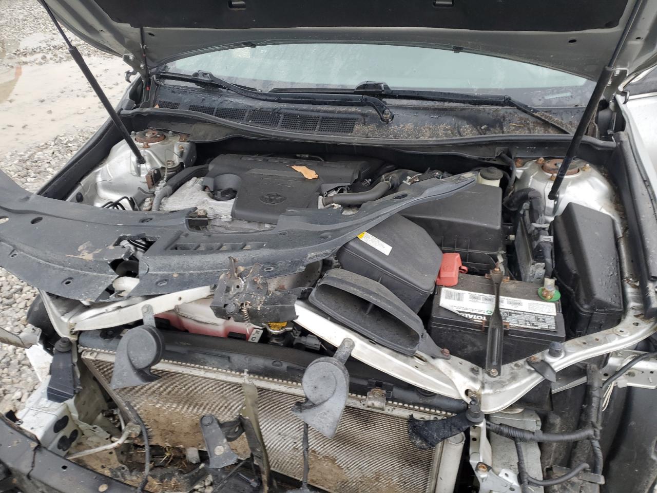 2015 Toyota Camry - Image 12