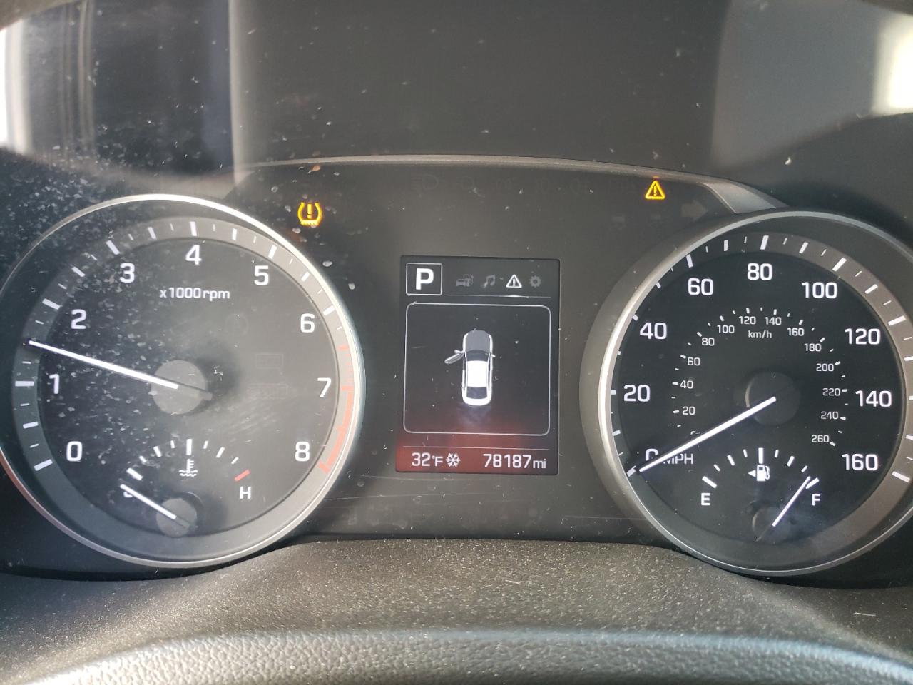 2018 Hyundai Elantra - Image 9