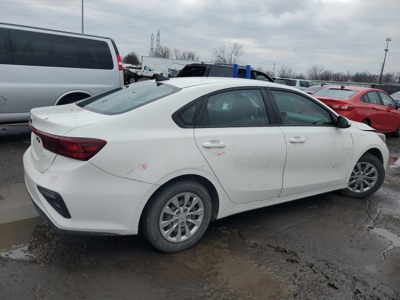 VIN 3KPF24AD2KE107221 2019 KIA FORTE no.3