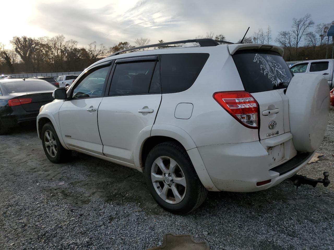 2011 Toyota RAV 4 - Image 2