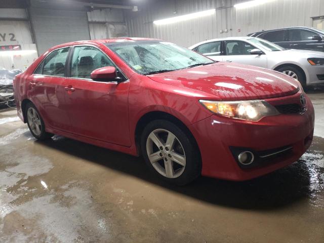  TOYOTA CAMRY 2012 Czerwony