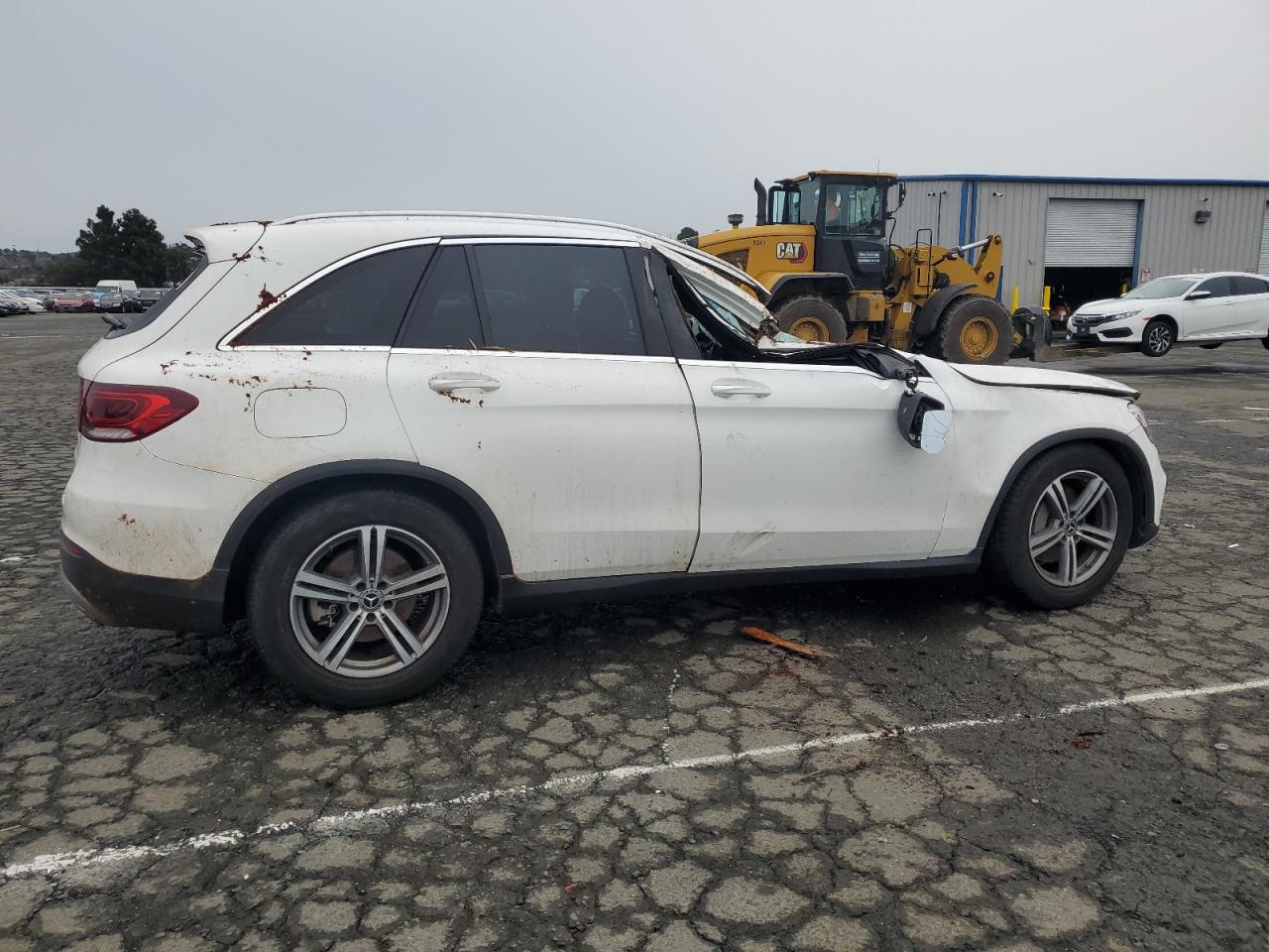 2020 Mercedes-Benz GLC - Image 3