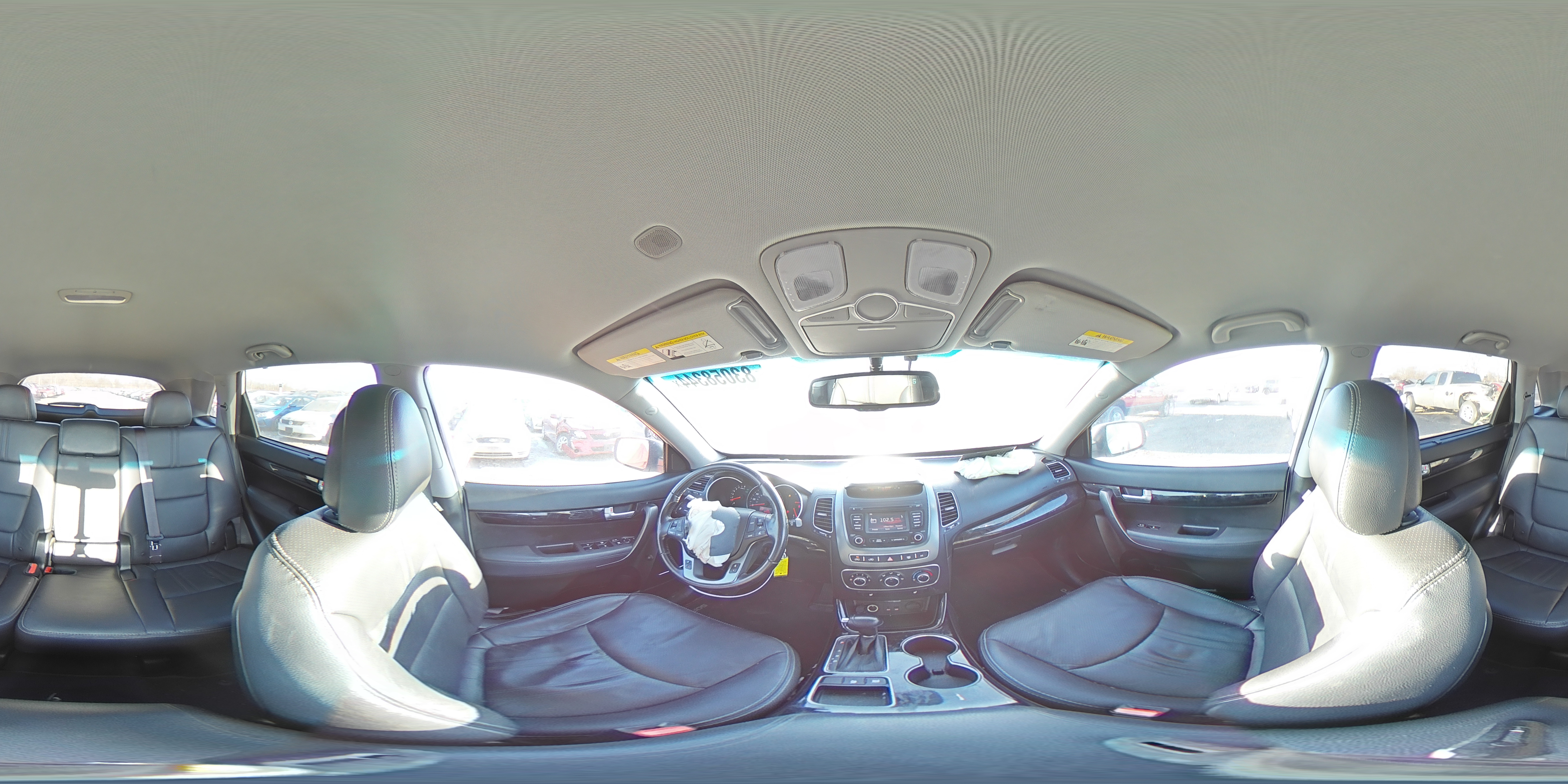 2015 Kia Sorento - Image 14