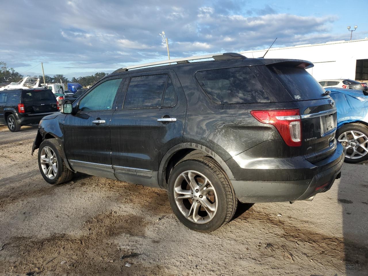 2014 Ford Explorer - Image 2