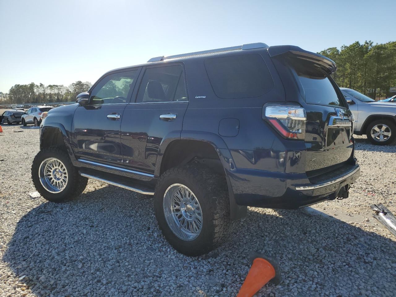 VIN JTEZU5JR4G5127591 2016 TOYOTA 4RUNNER no.2