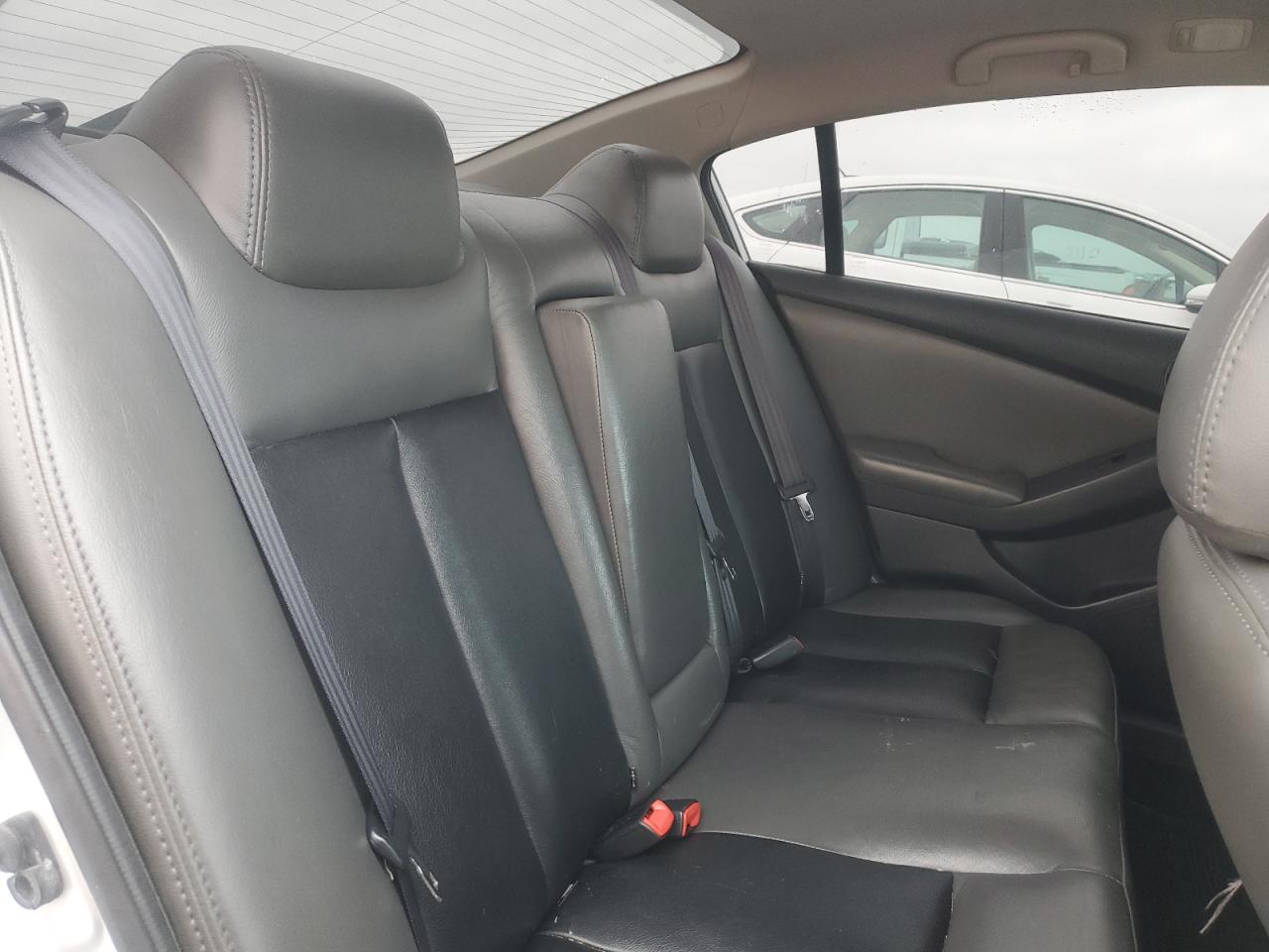 2009 Nissan Altima - Image 10