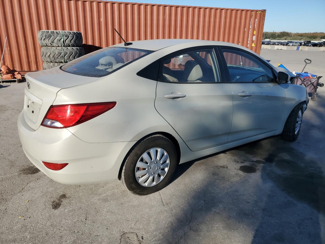 2016 Hyundai Accent - Image 3