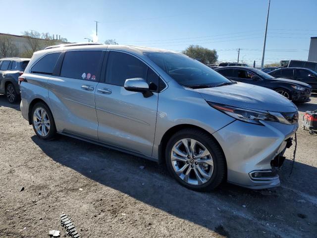  TOYOTA SIENNA 2023 Серебристый