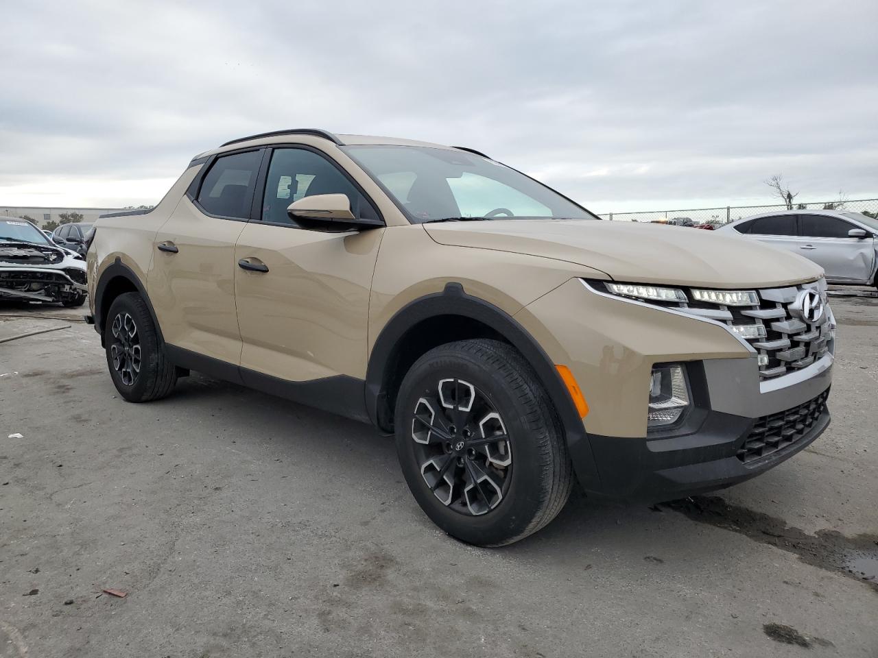 2023 Hyundai Santa Cruz - Image 4