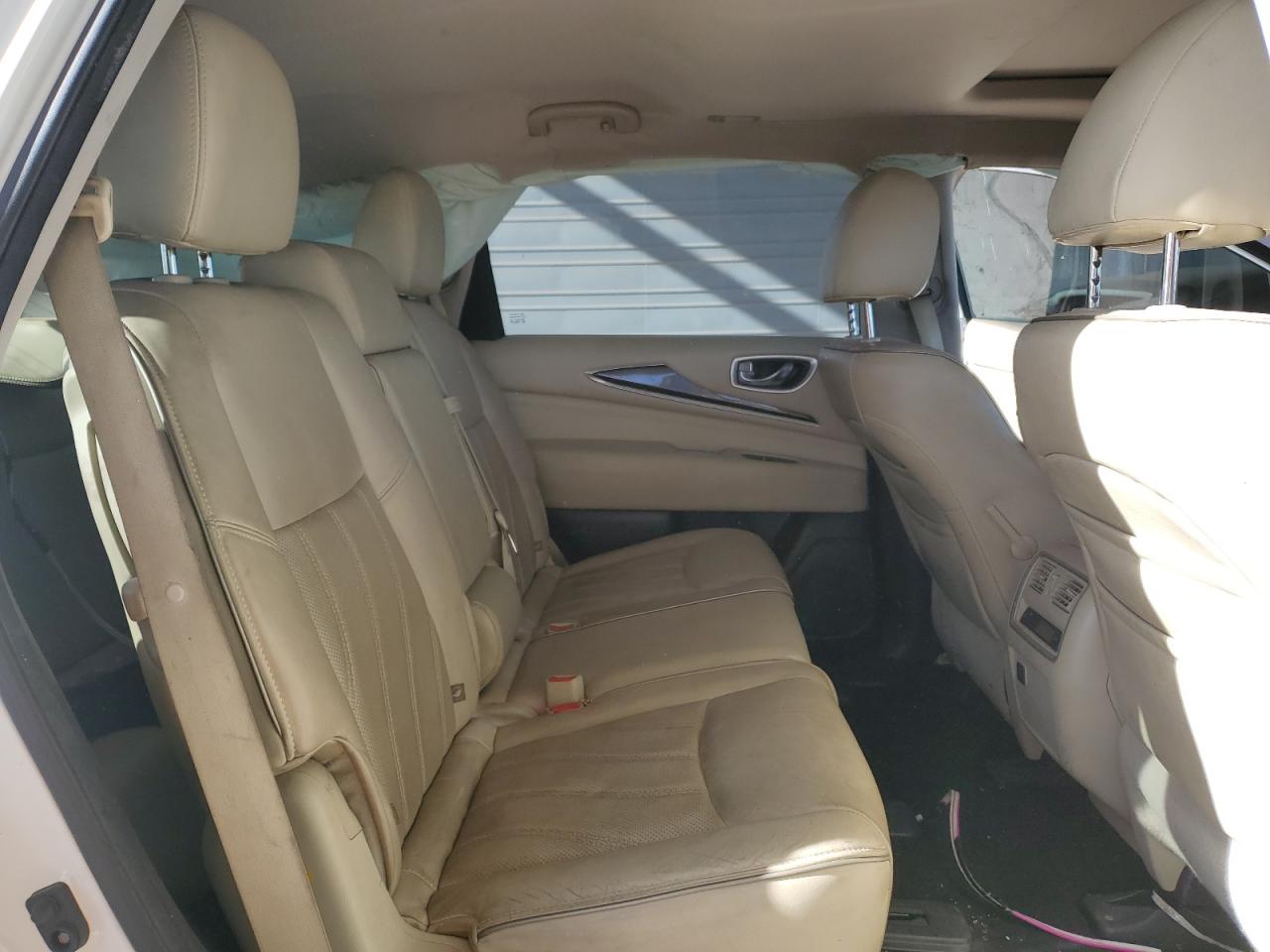 2016 Infiniti QX60 - Image 11