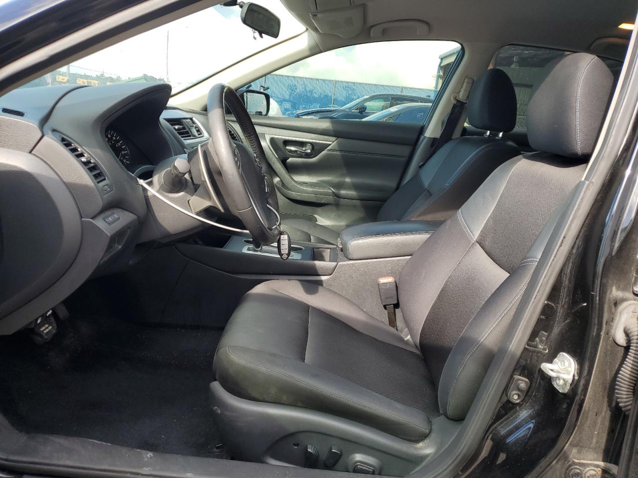 2017 Nissan Altima - Image 7