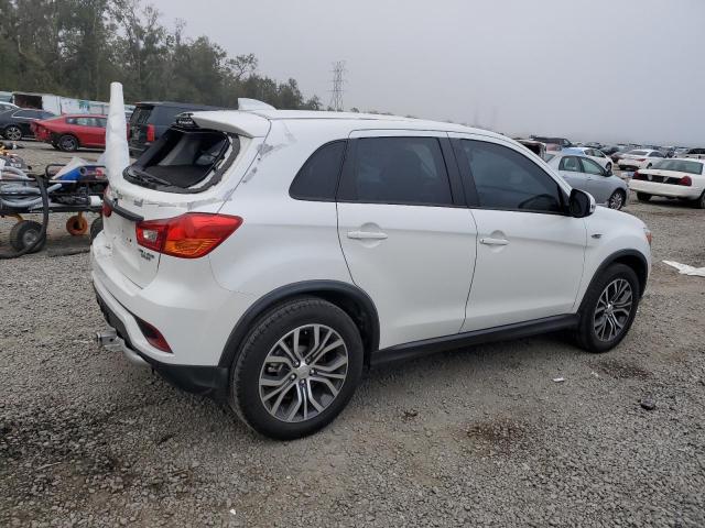  MITSUBISHI OUTLANDER 2018 Белы