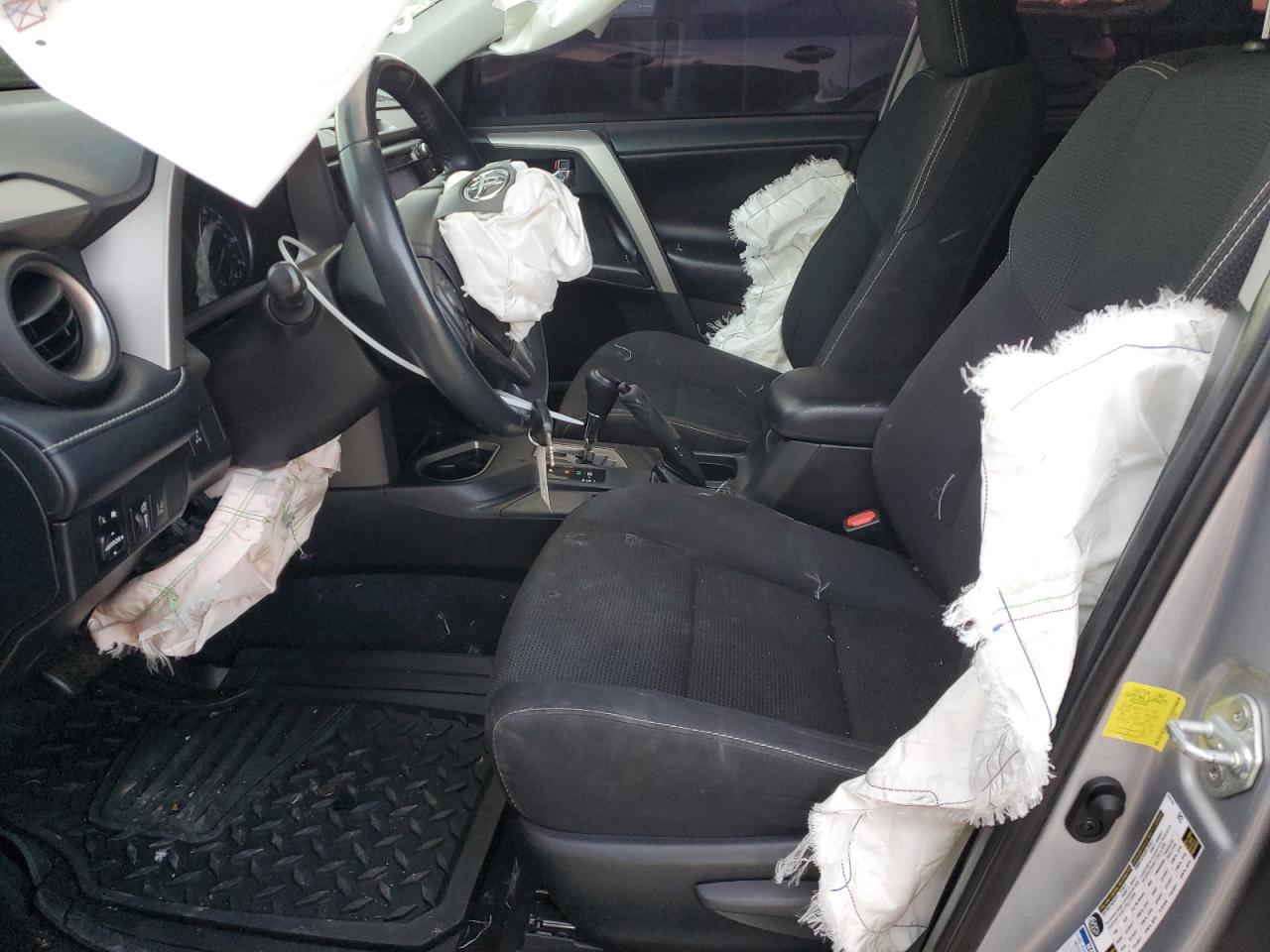 2018 Toyota RAV 4 - Image 7
