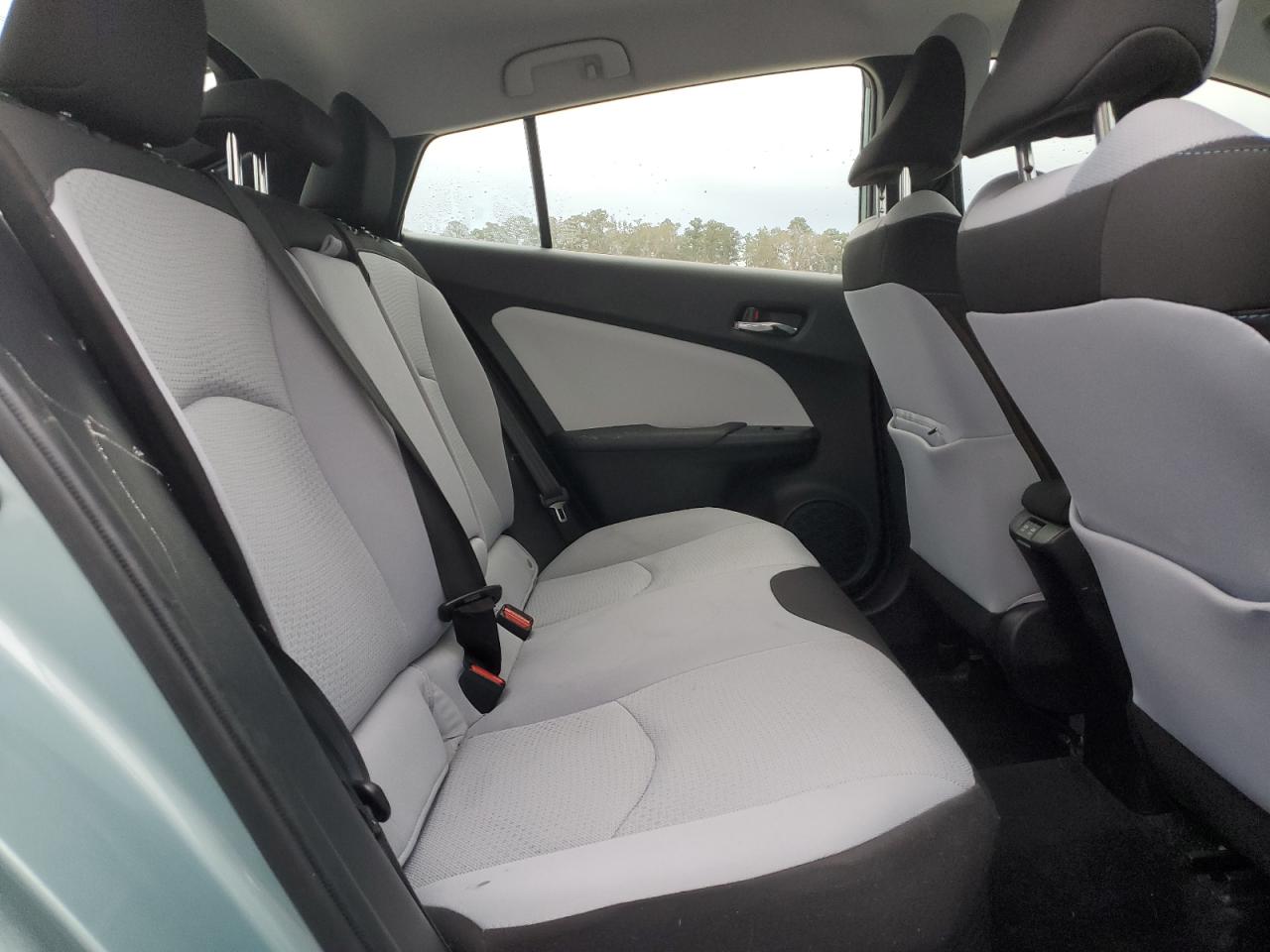 2019 Toyota Prius - Image 10