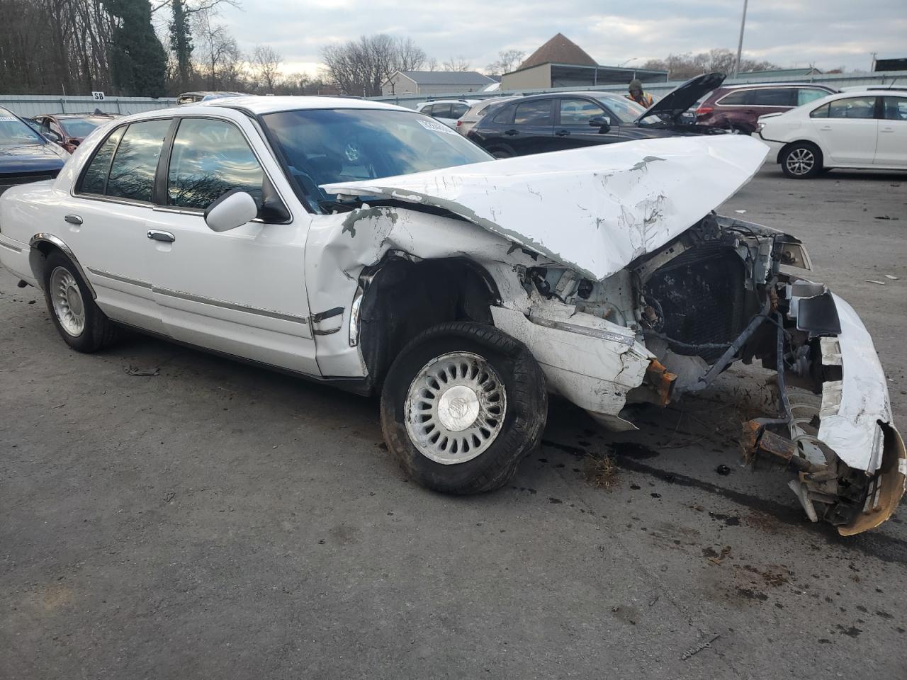 1998 Mercury Grand Marquis Gs VIN: 2MEFM74W1WX690968 Lot: 82848984