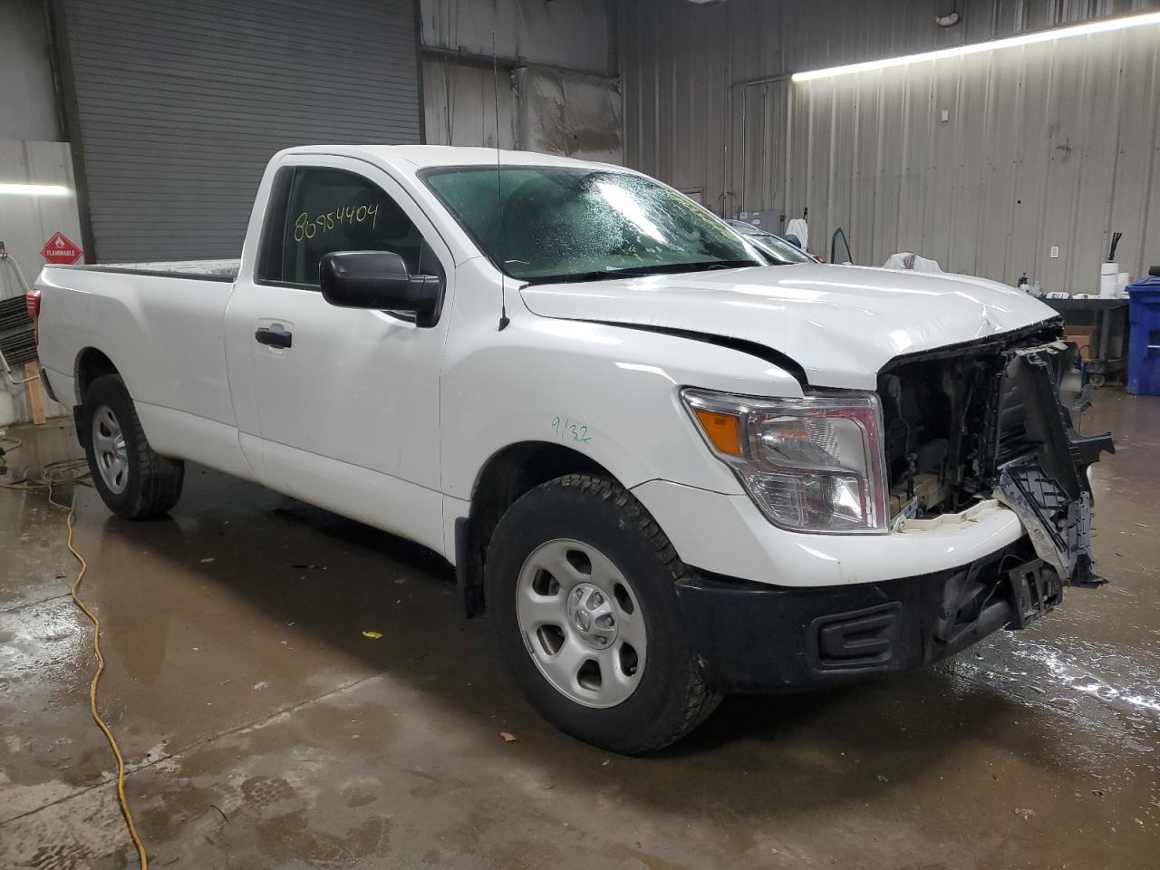 VIN 1N6AA1R84HN559191 2017 NISSAN TITAN no.4