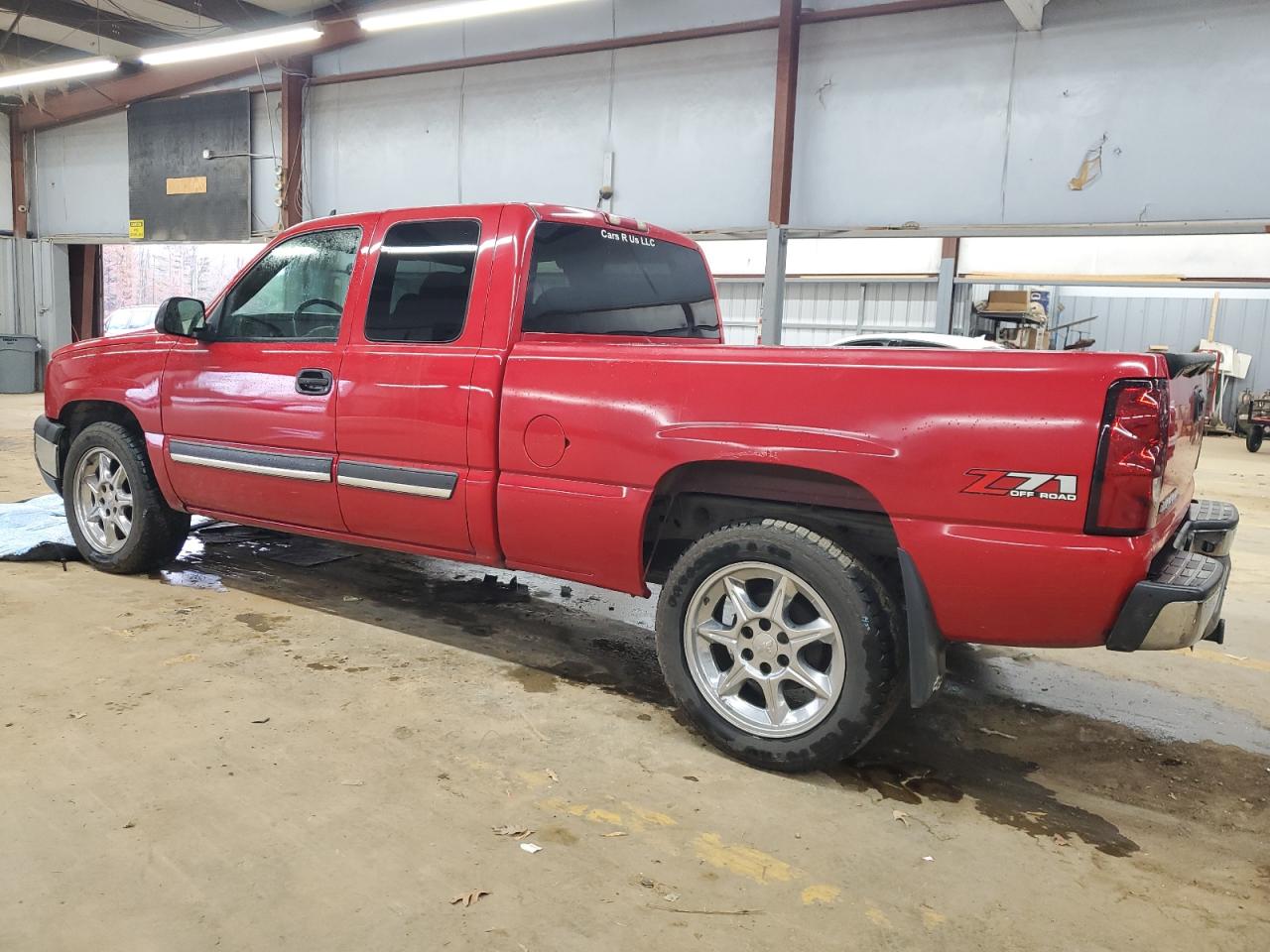 2007 Chevrolet Silverado - Image 2