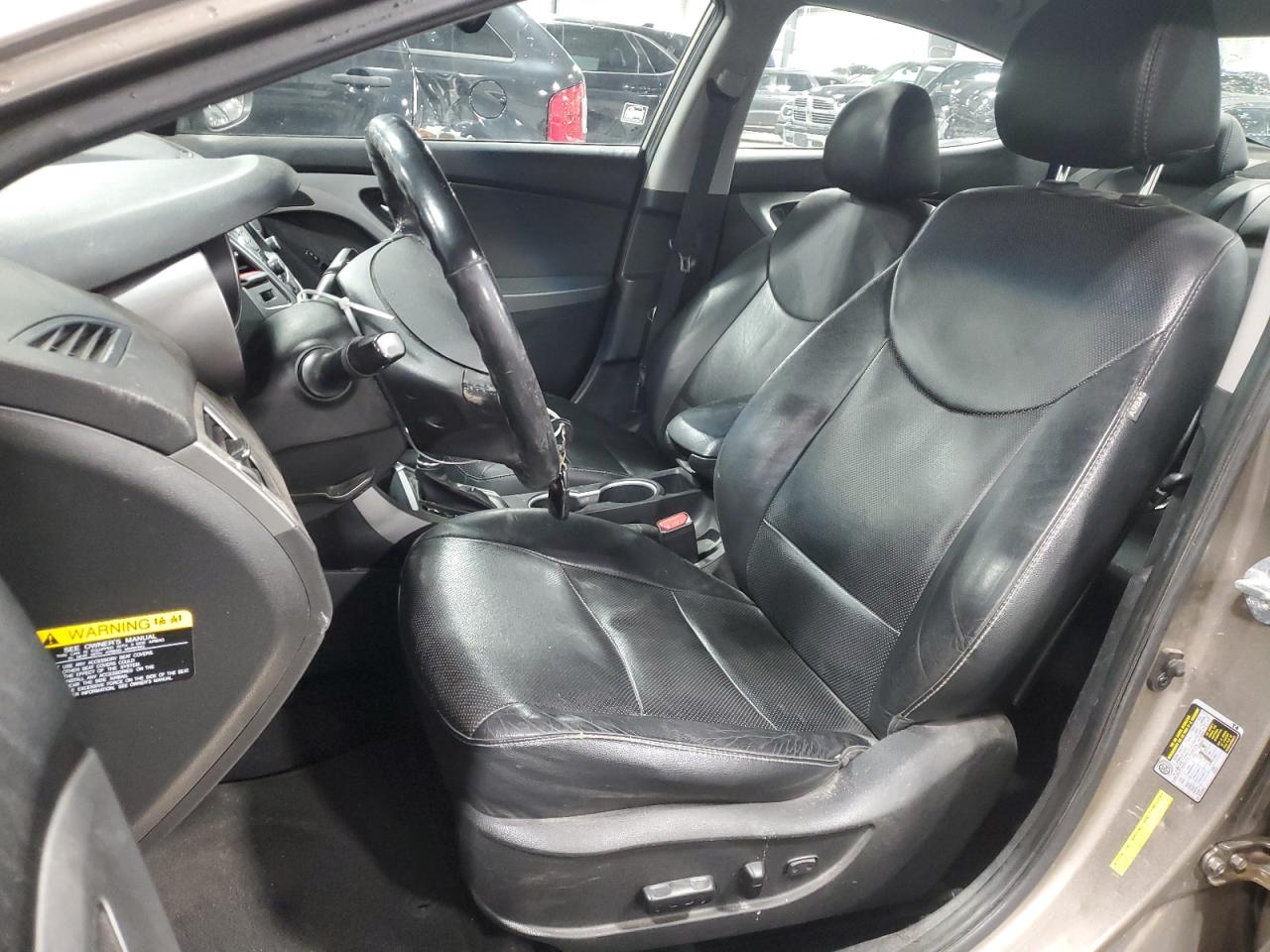 2014 Hyundai Elantra - Image 7
