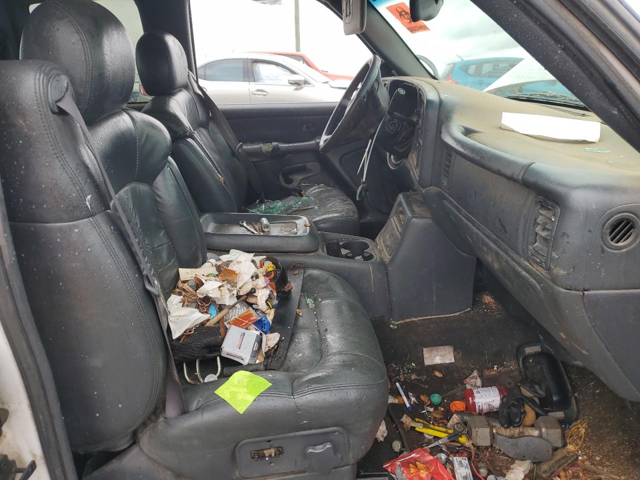 2000 Chevrolet Silverado - Image 7