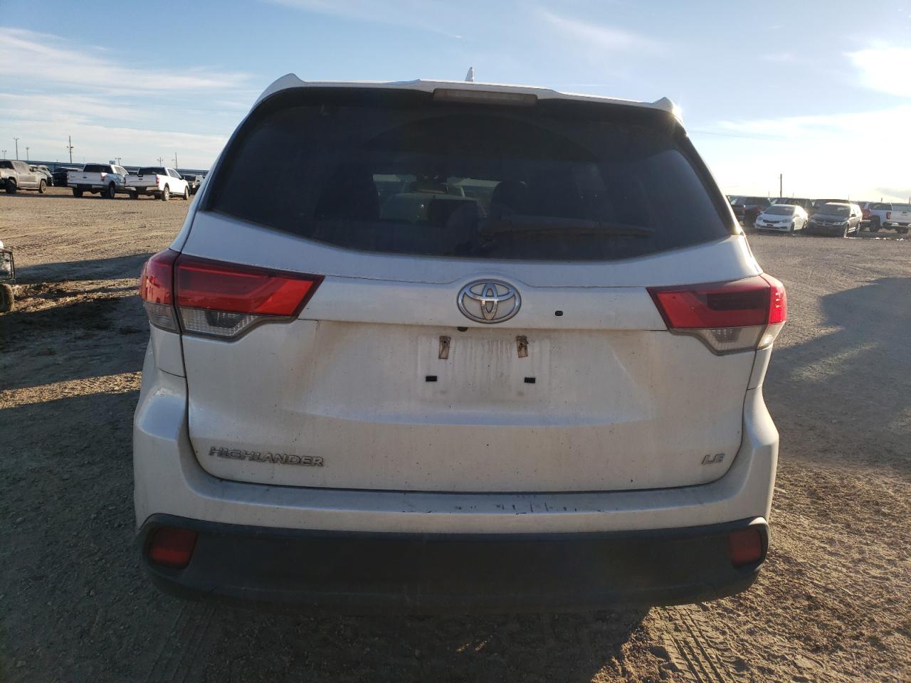 2018 Toyota Highlander - Image 6