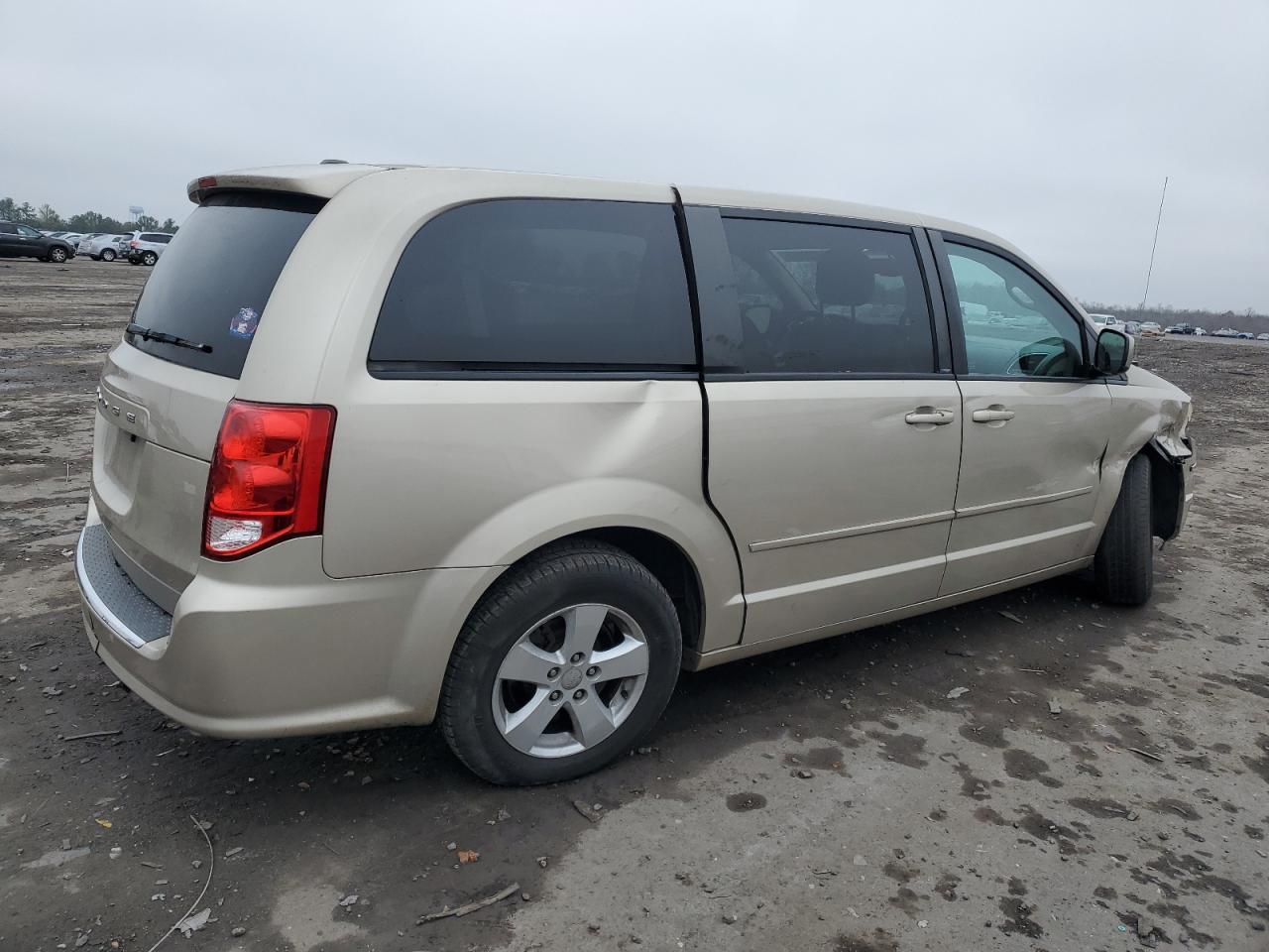 VIN 2C4RDGBG9DR566622 2013 DODGE CARAVAN no.3