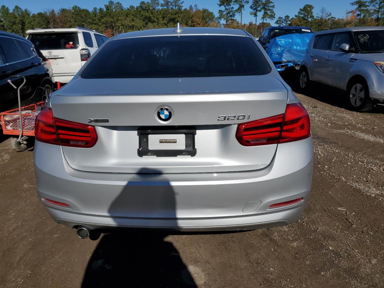 VIN WBA8E5G52JNV02982 2018 BMW 3 SERIES no.6