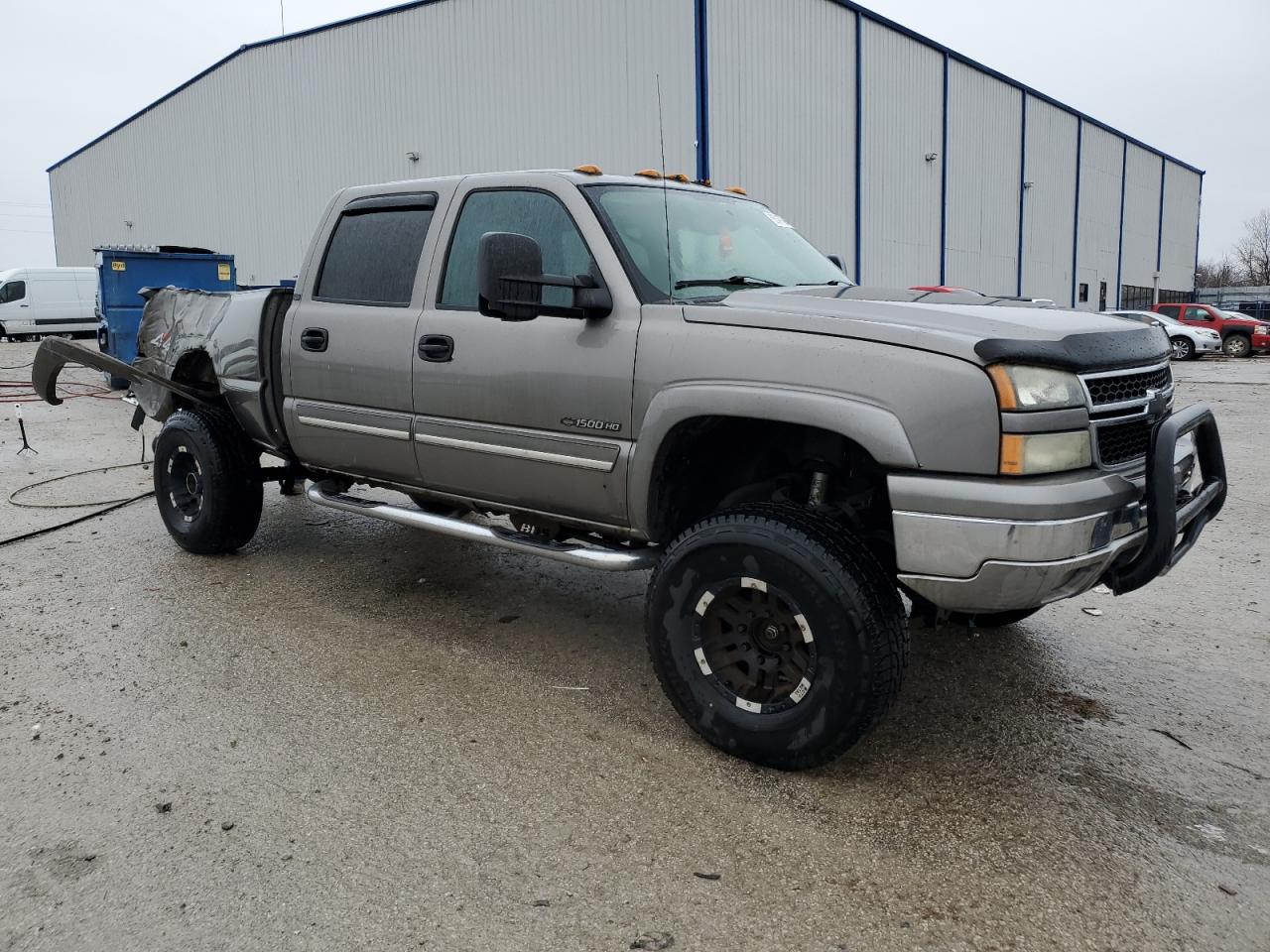 2006 Chevrolet Silverado - Image 4
