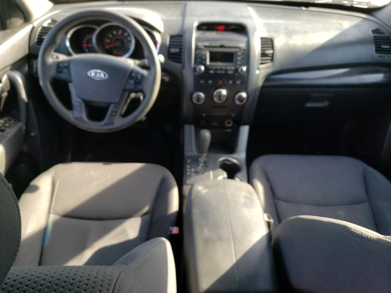 2011 Kia Sorento - Image 8