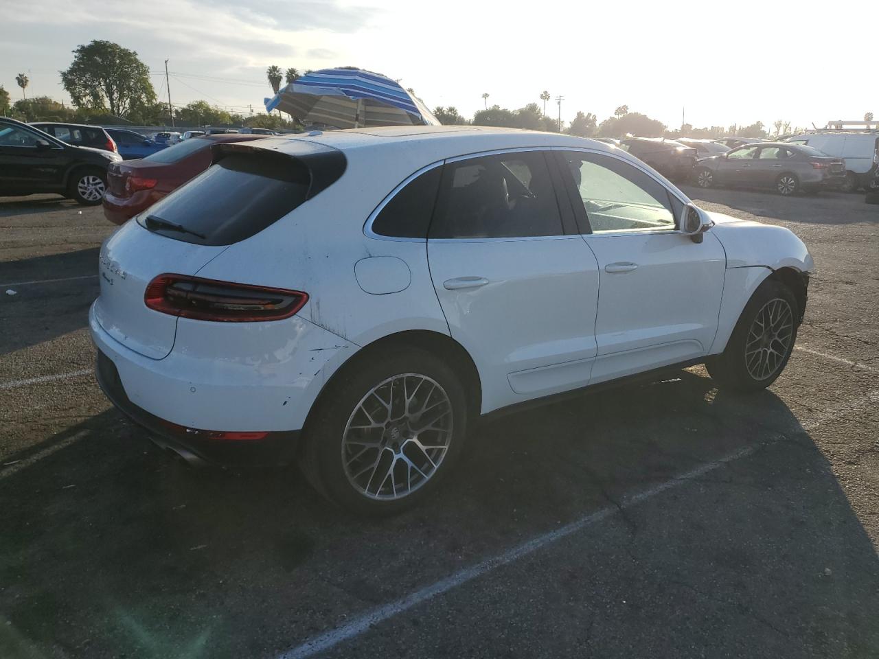 VIN WP1AB2A59HLB14477 2017 PORSCHE MACAN no.3