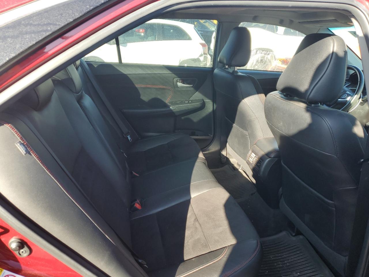 2015 Toyota Camry - Image 10