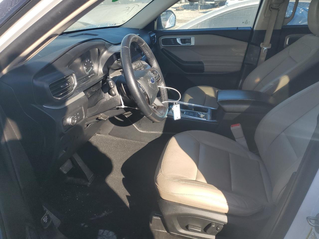 2020 Ford Explorer - Image 7