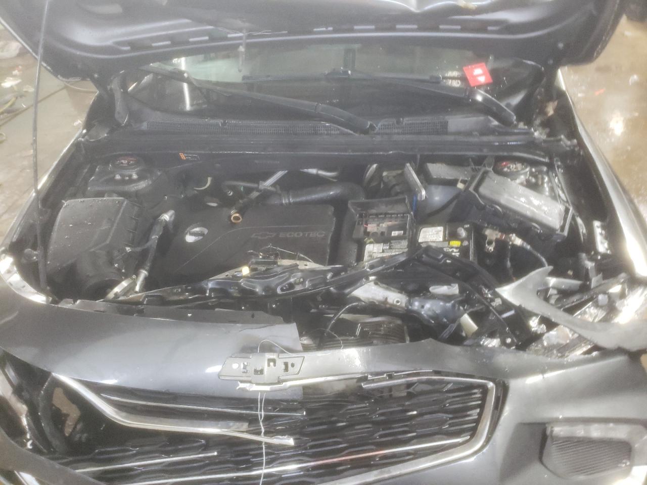 2017 Chevrolet Malibu - Image 11