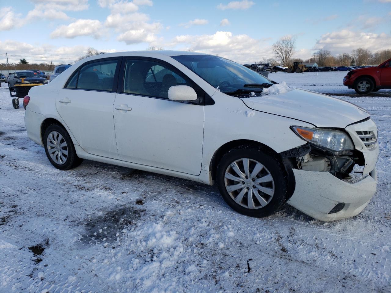 VIN 5YFBU4EE9DP224288 2013 TOYOTA COROLLA no.4