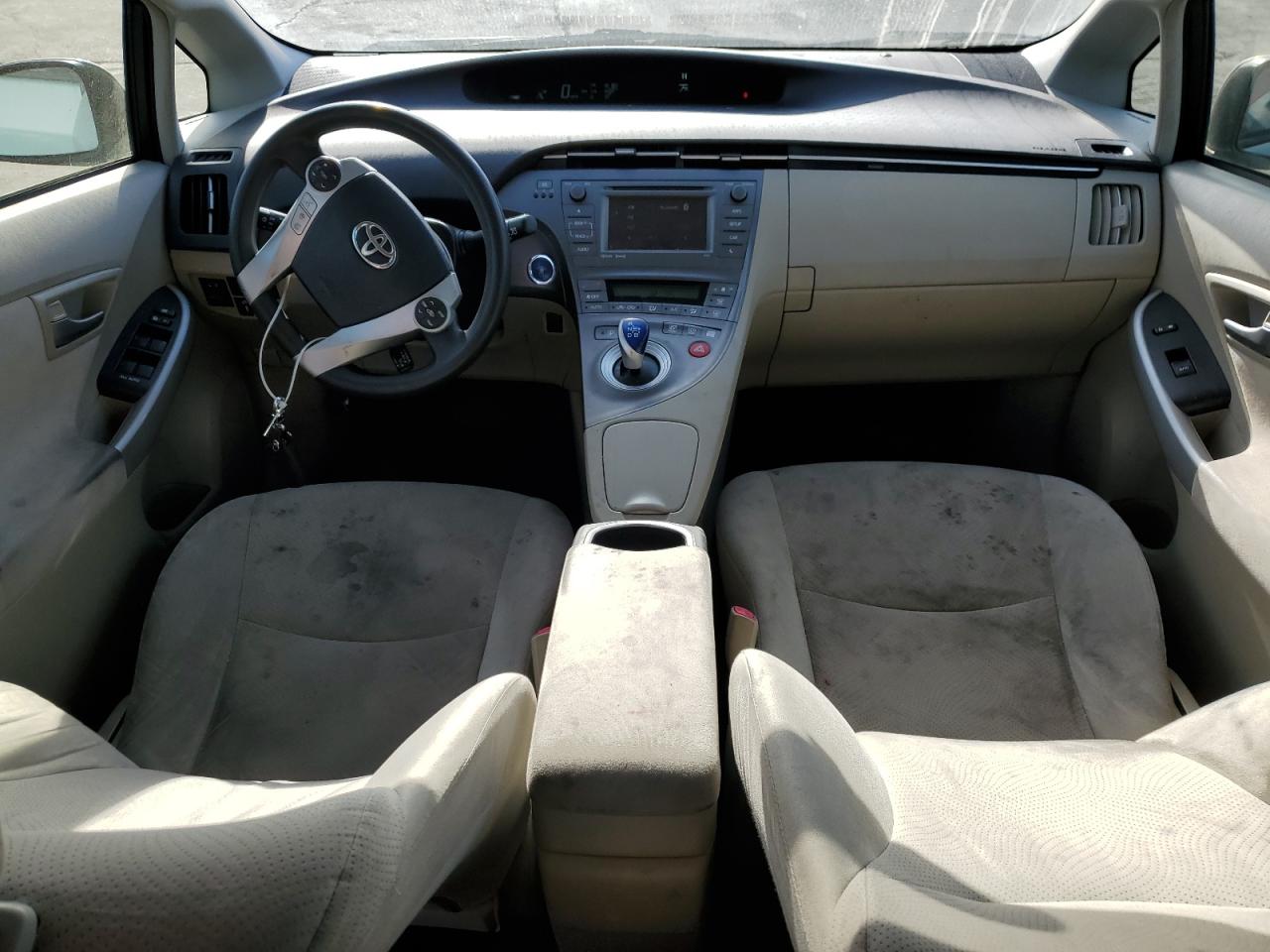 2012 Toyota Prius - Image 8