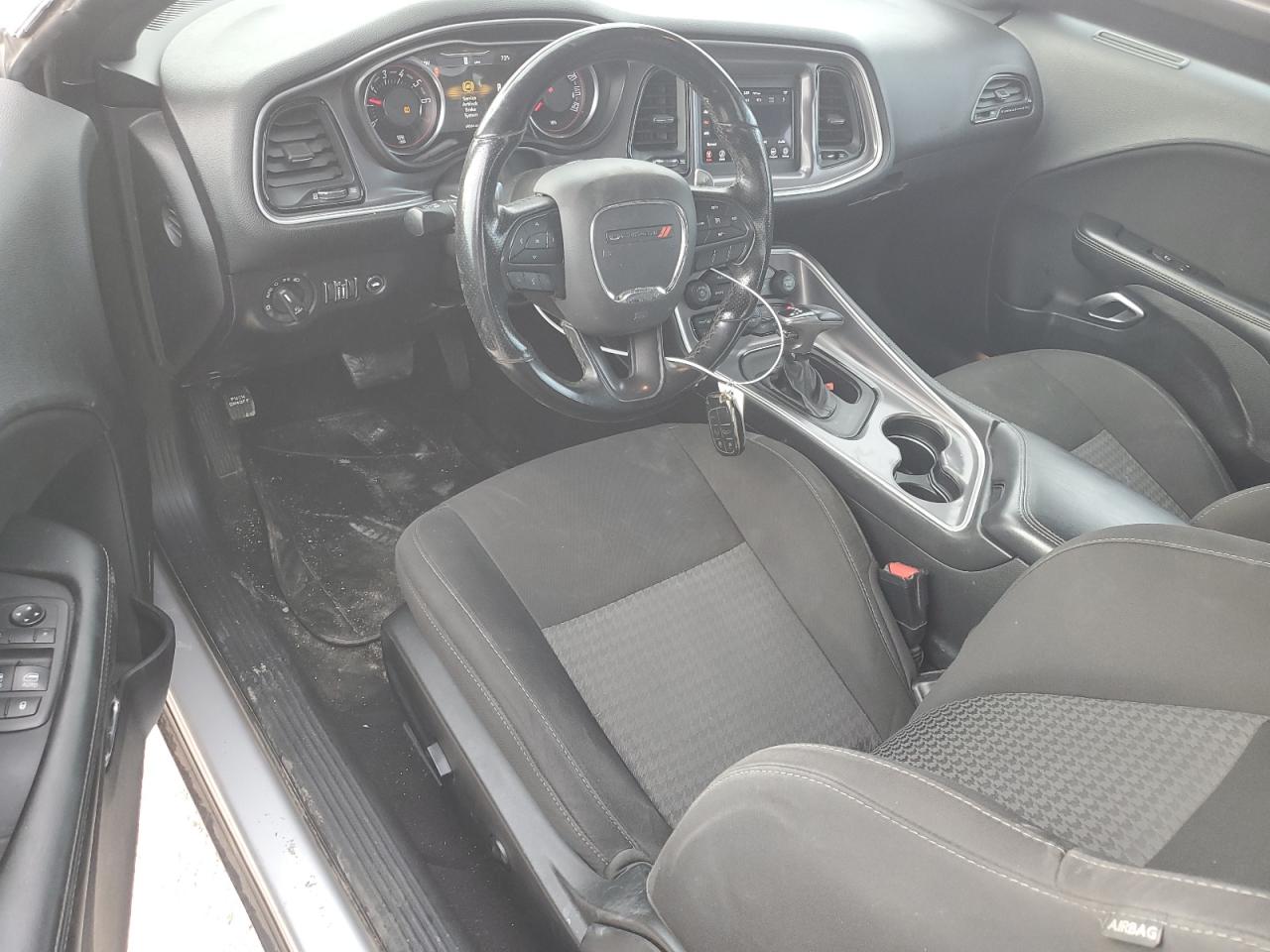 2019 Dodge Challenger - Image 8