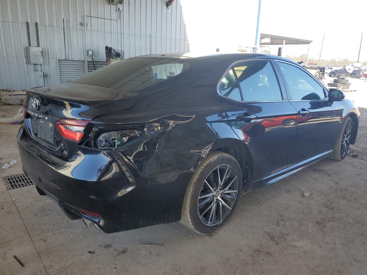 2022 Toyota Camry - Image 3