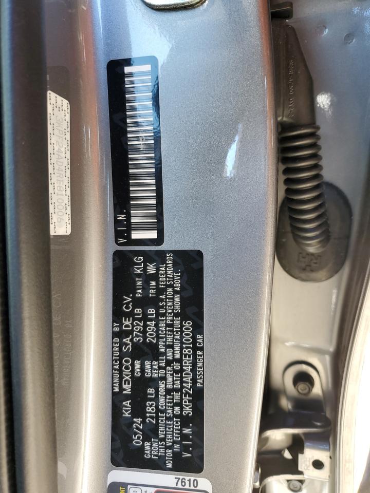 2024 Kia Forte - Image 12