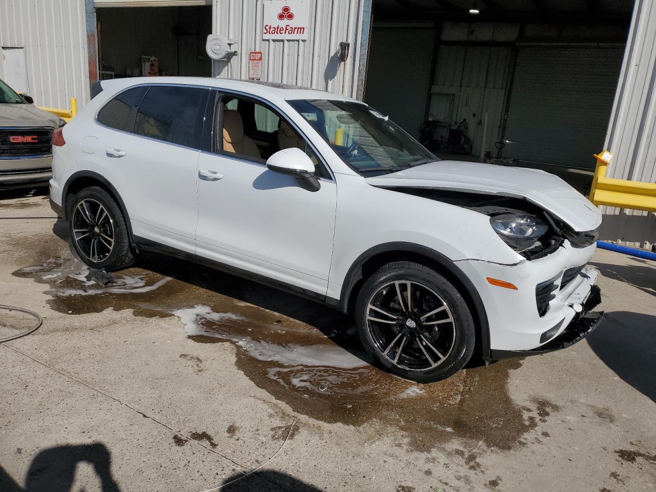 VIN WP1AA2A28GLA09453 2016 PORSCHE CAYENNE no.4