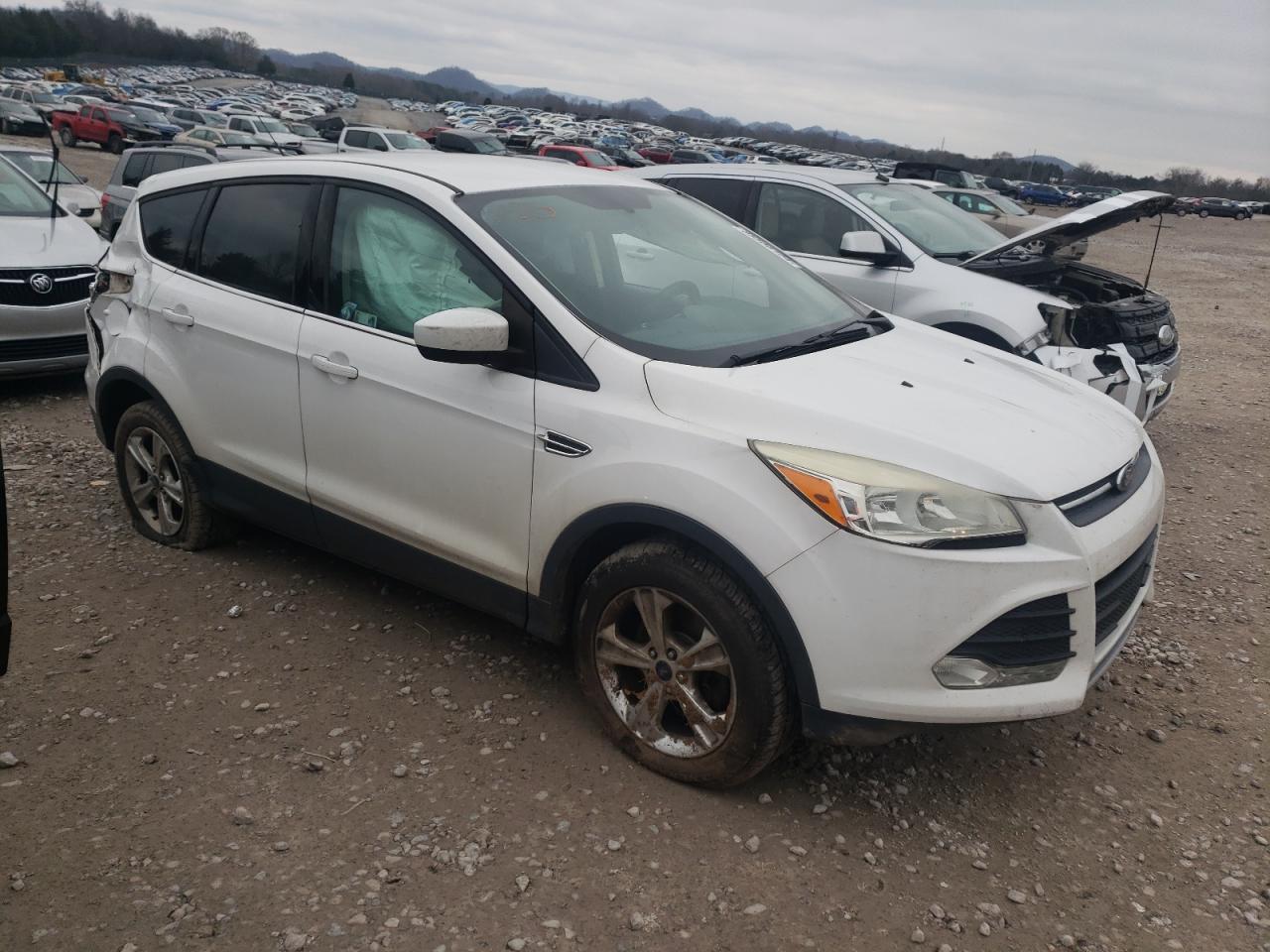 VIN 1FMCU9GX5DUD24421 2013 FORD ESCAPE no.4