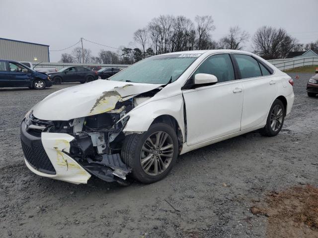  TOYOTA CAMRY 2017 White