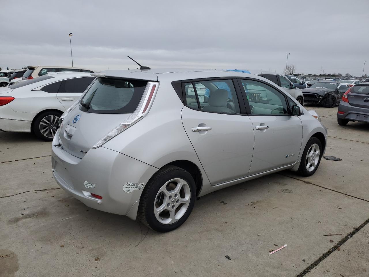 VIN 1N4AZ0CP7FC302191 2015 NISSAN LEAF no.3