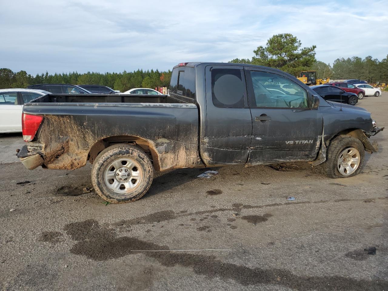 2005 Nissan Titan - Image 3