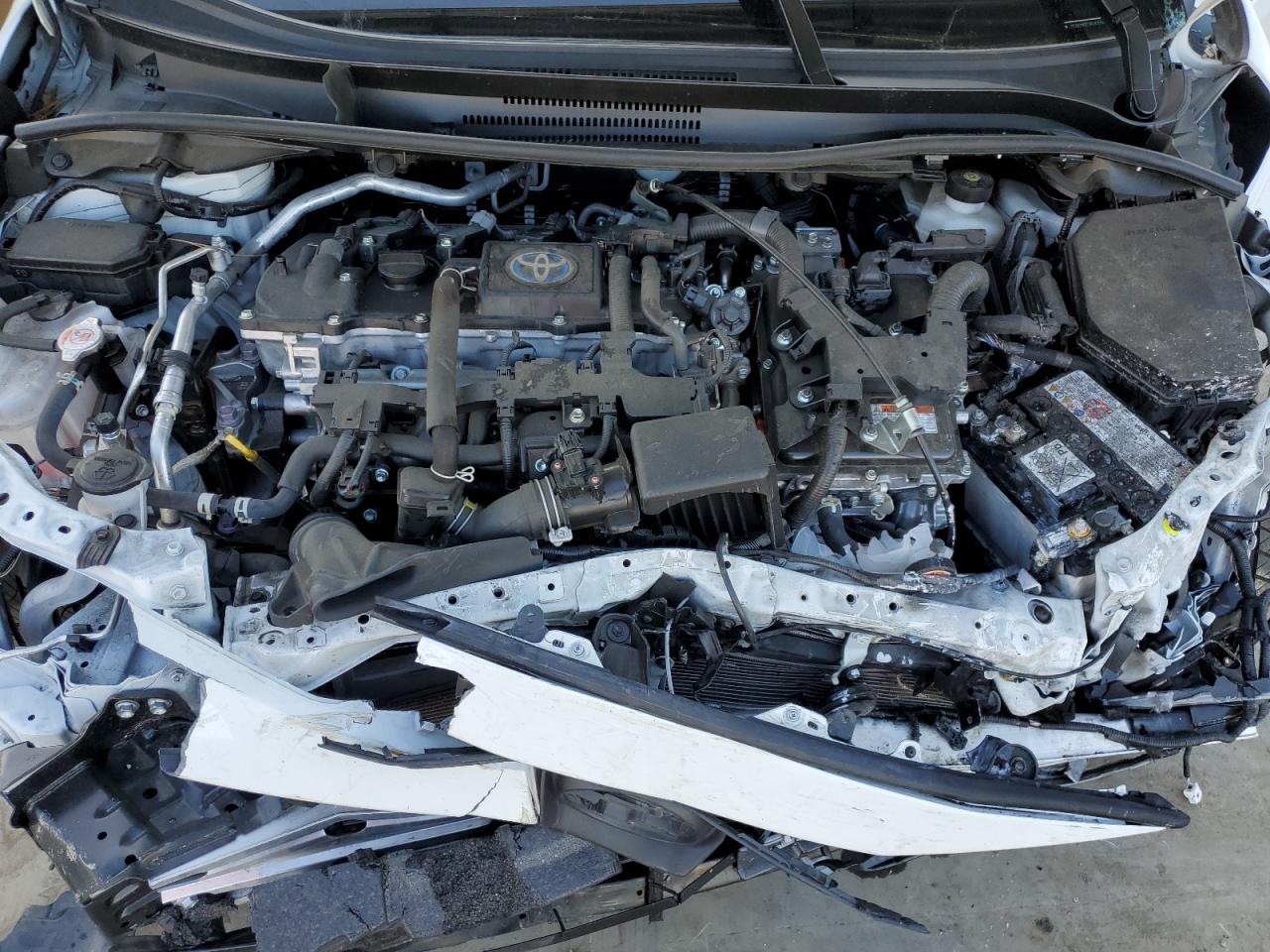 2024 Toyota Corolla Le VIN: JTDBCMFE2RJ021899 Lot: 82853504