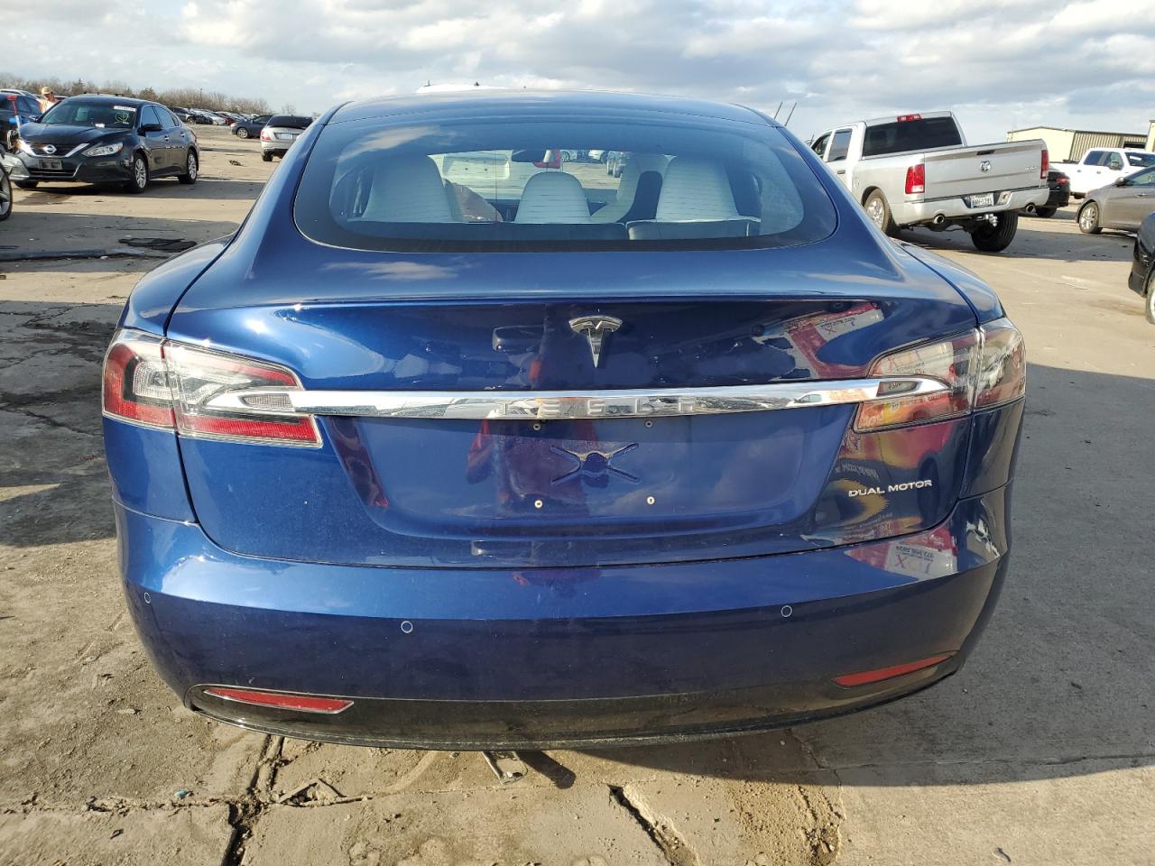 2019 Tesla Model S VIN: 5YJSA1E2XKF339746 Lot: 85115984