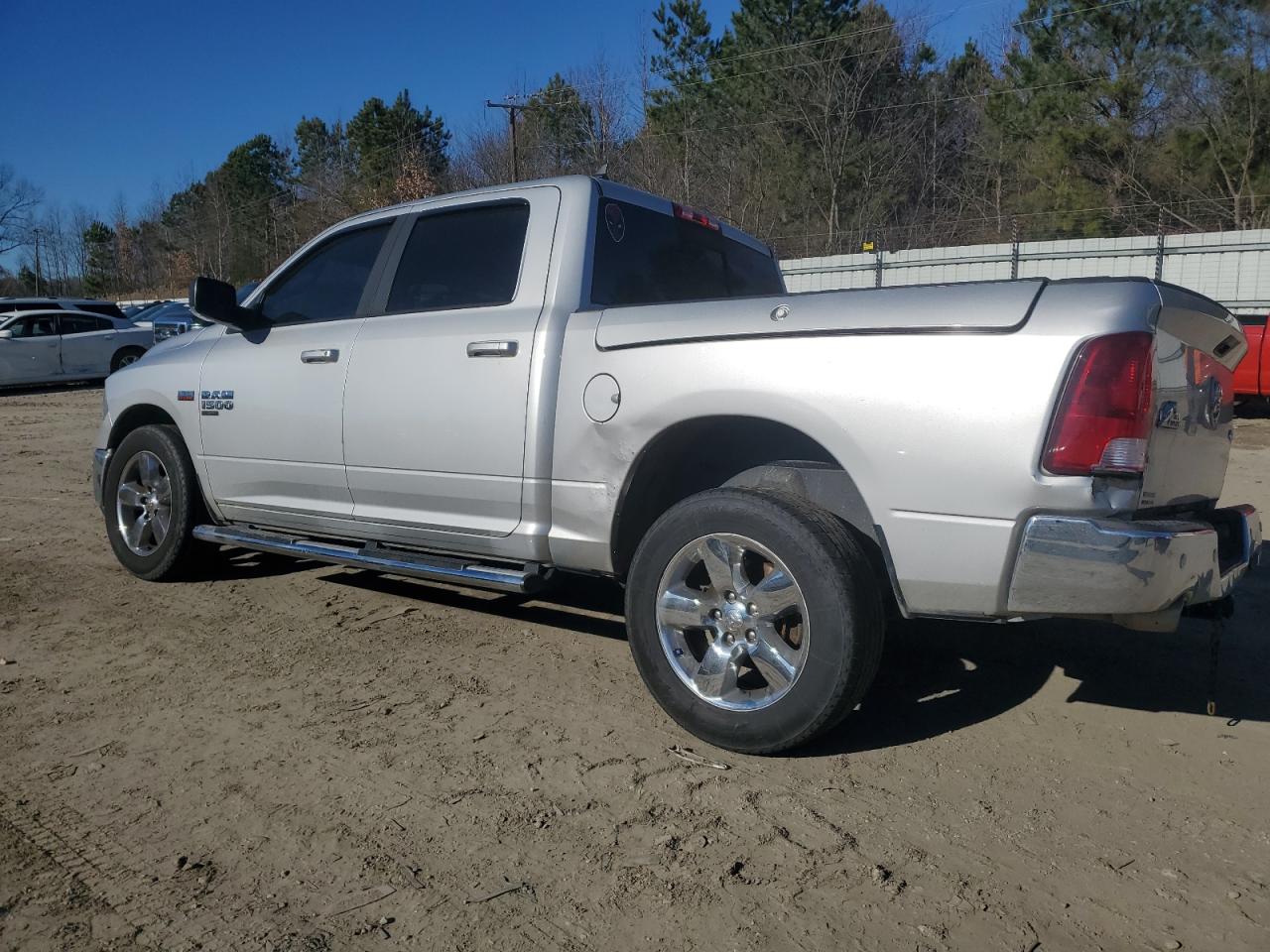 2019 RAM 1500 - Image 2